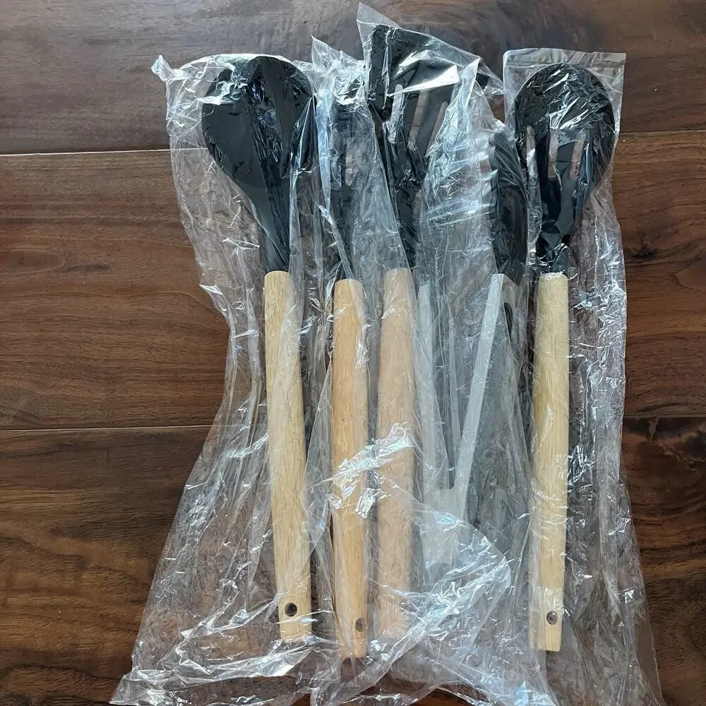 5-Piece Kitchen Utensils Set Non-Stick Silicone With Wood Handles